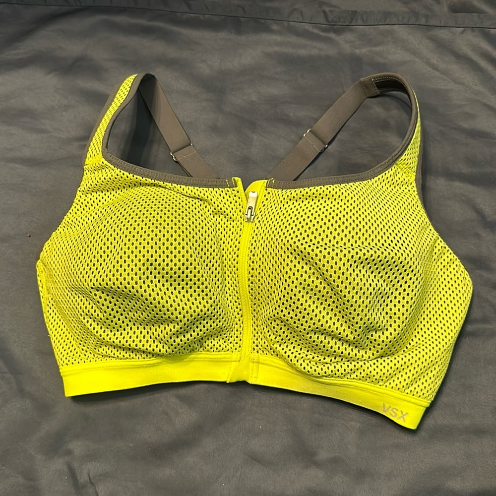 Victoria’s Secret bra 36DD